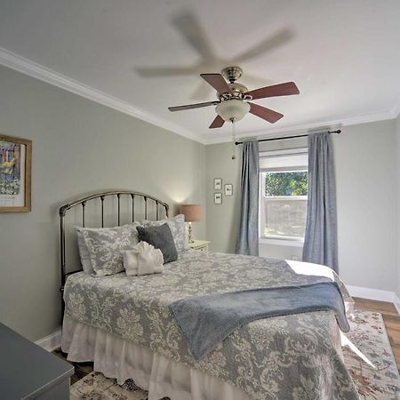 Charming House With Patio, 3 Half Mi To Beach! Чарльстон Экстерьер фото