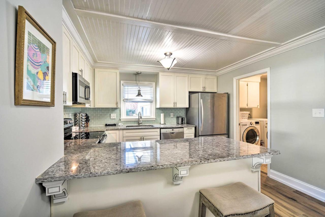 Charming House With Patio, 3 Half Mi To Beach! Чарльстон Экстерьер фото